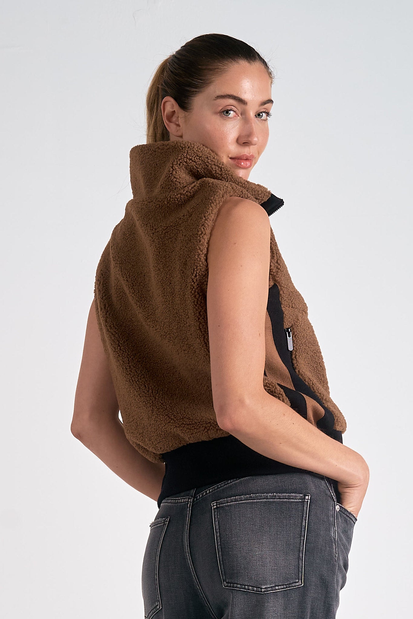 Anna Vest Camel