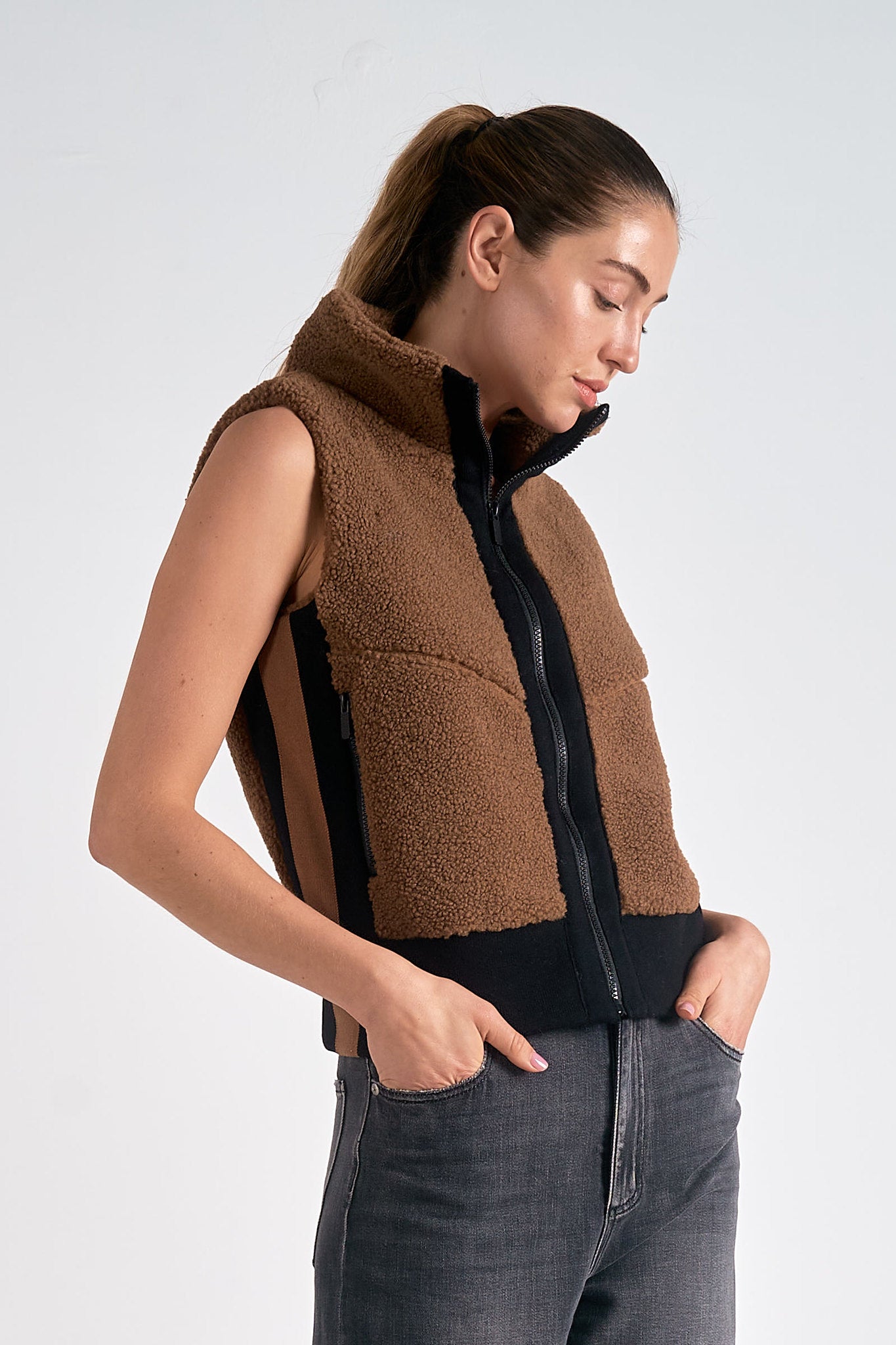 Anna Vest Camel