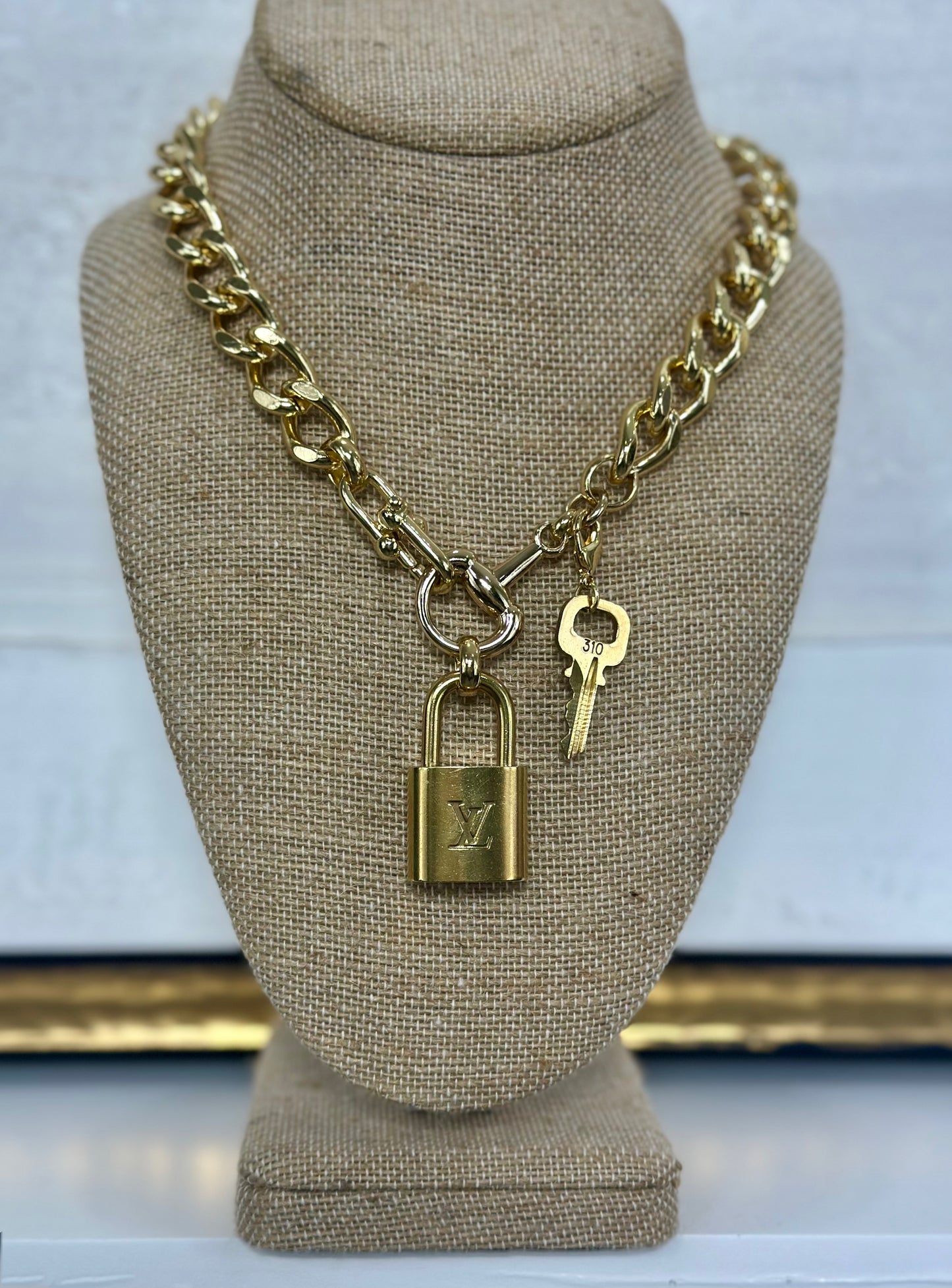 Vintage Louis Vuitton Necklace Snaffle Curb Chain Gold