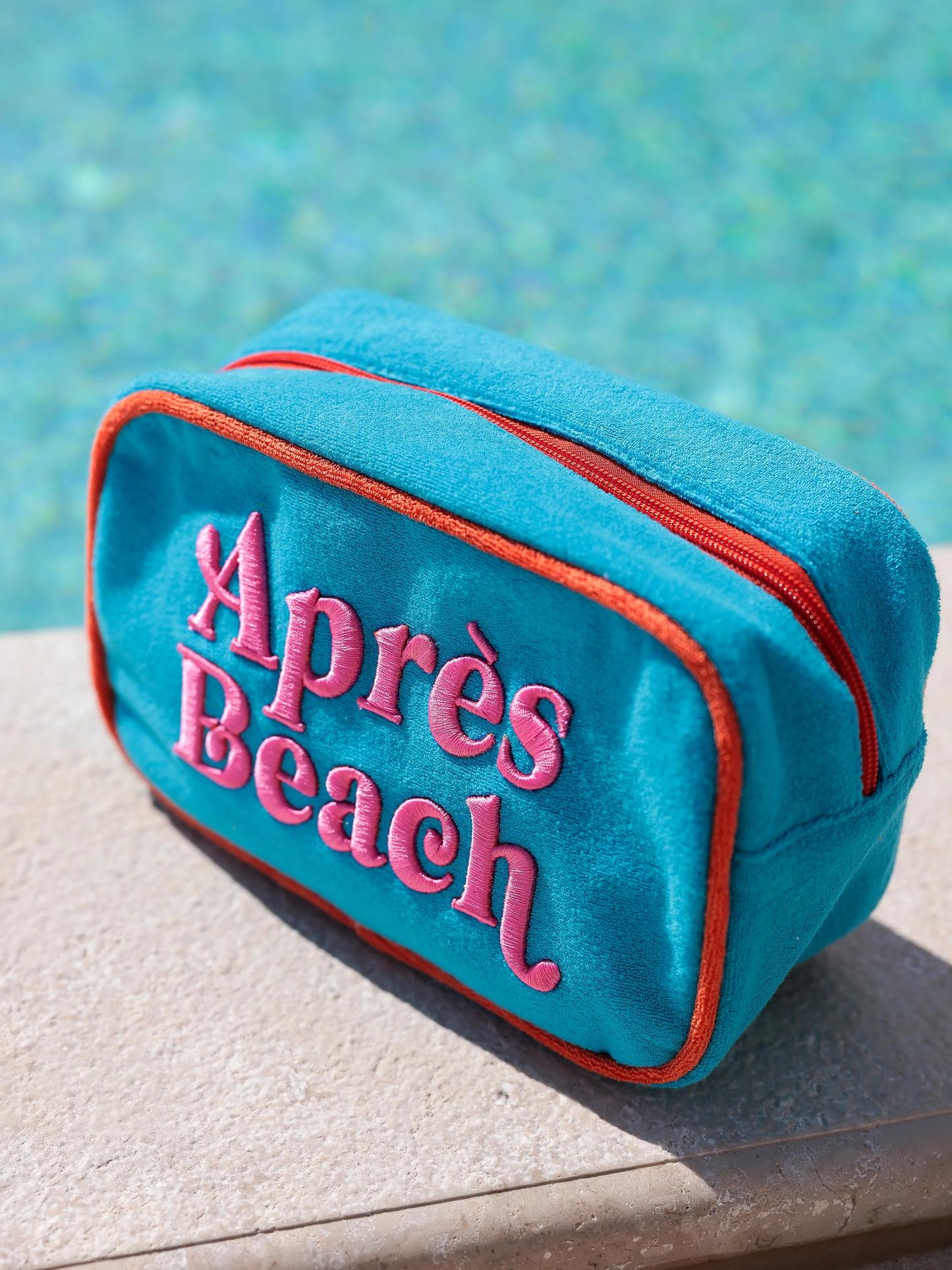 Apres Beach Pouch