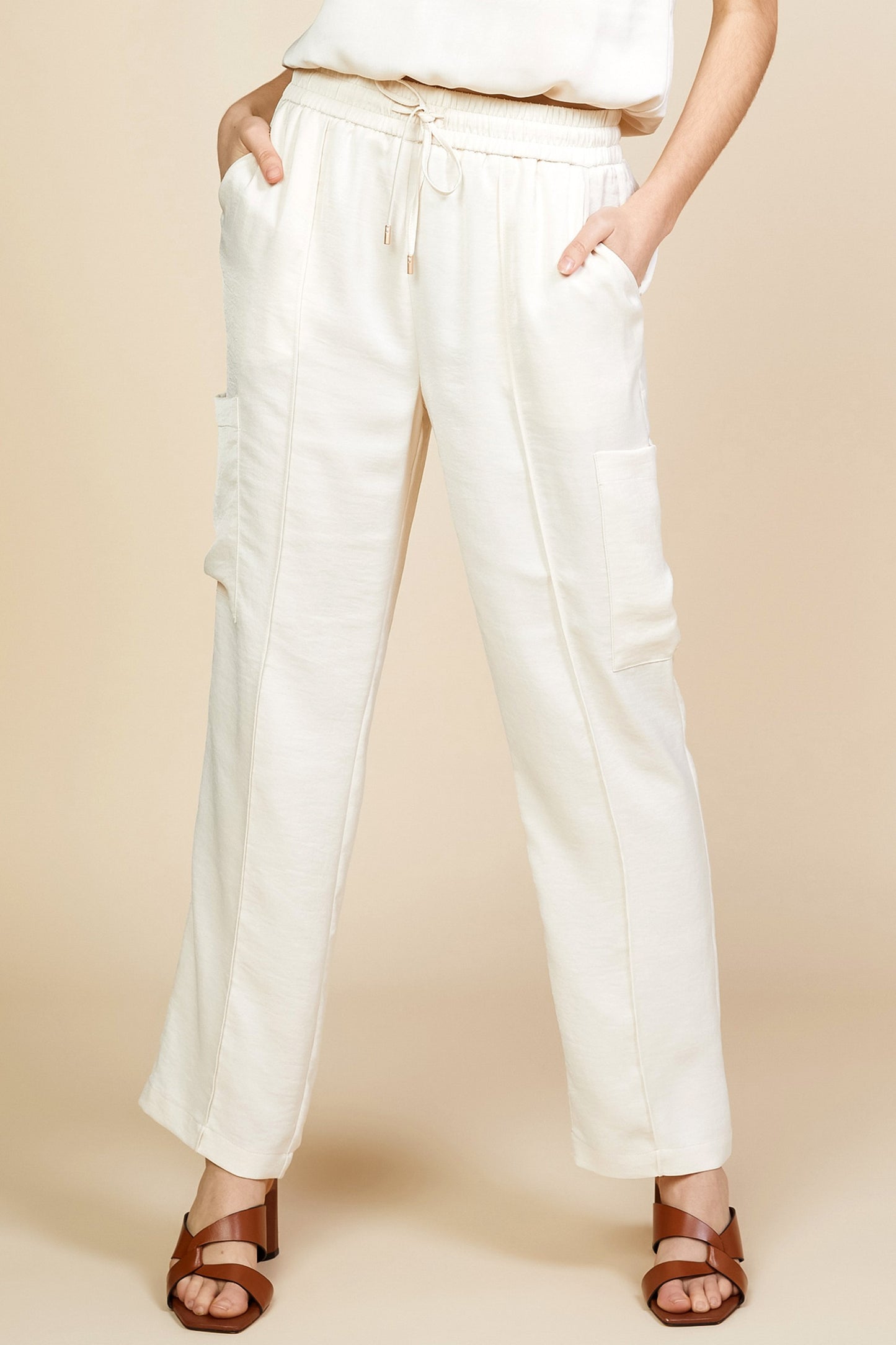 Presley Pintuck Jogger Oatmeal
