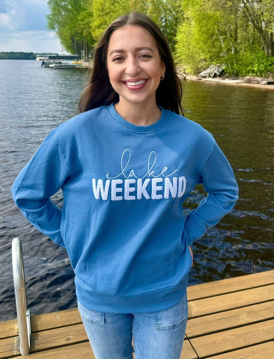 Lake Weekend Sweatshirt Blue