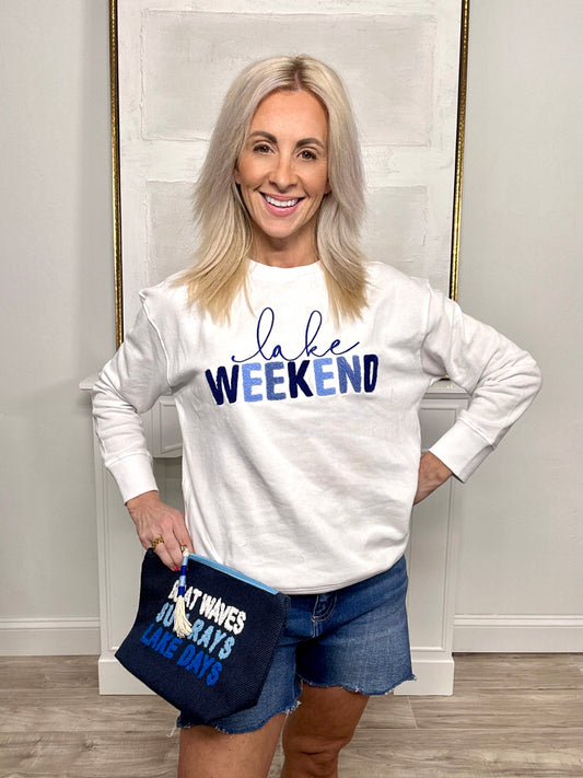 Lake Weekend Sweatshirt White