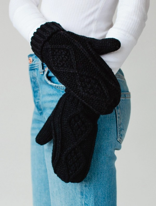 Cable Knit Mittens Black